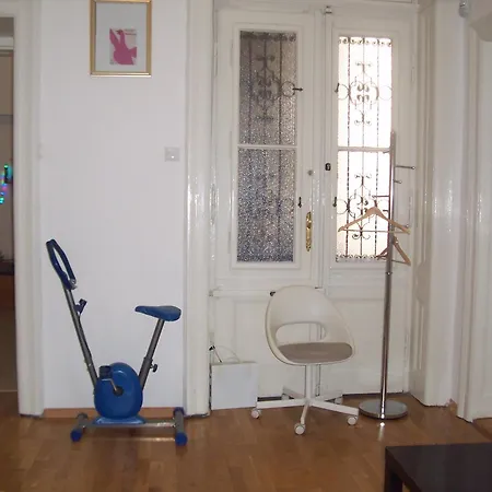 Universal Budapešť