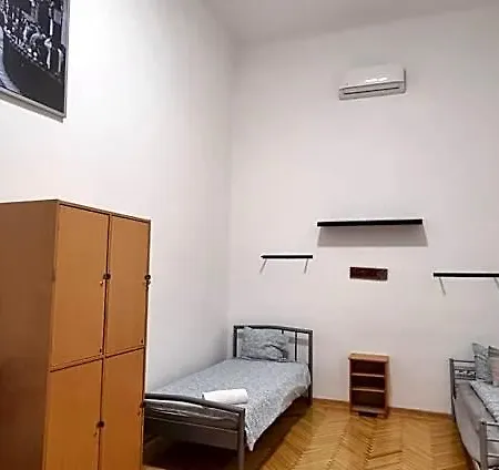 Universal Budapest