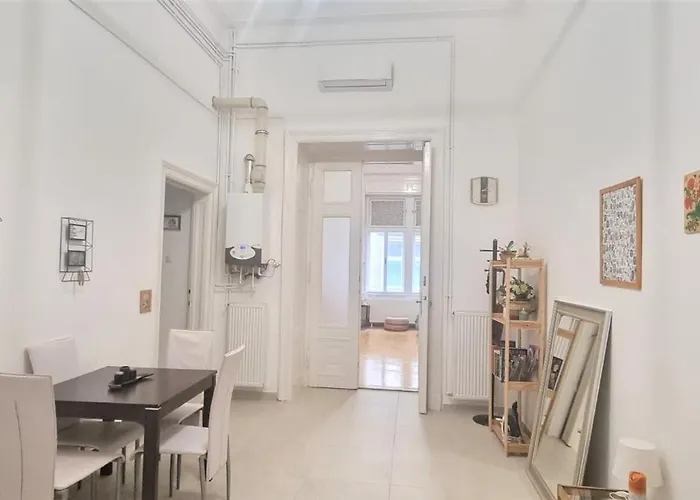 Universal Vandrerhjem Budapest